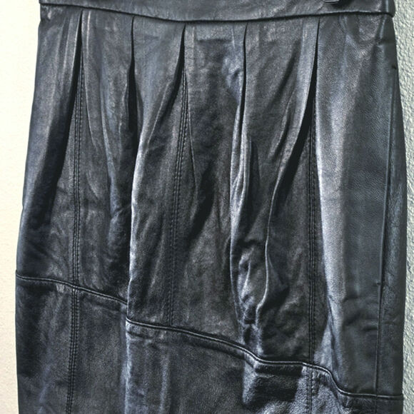 BCBGMaxAzria Women’s Leather Skirt Size Large Black Minimalist Luxe - Picture 4 of 15